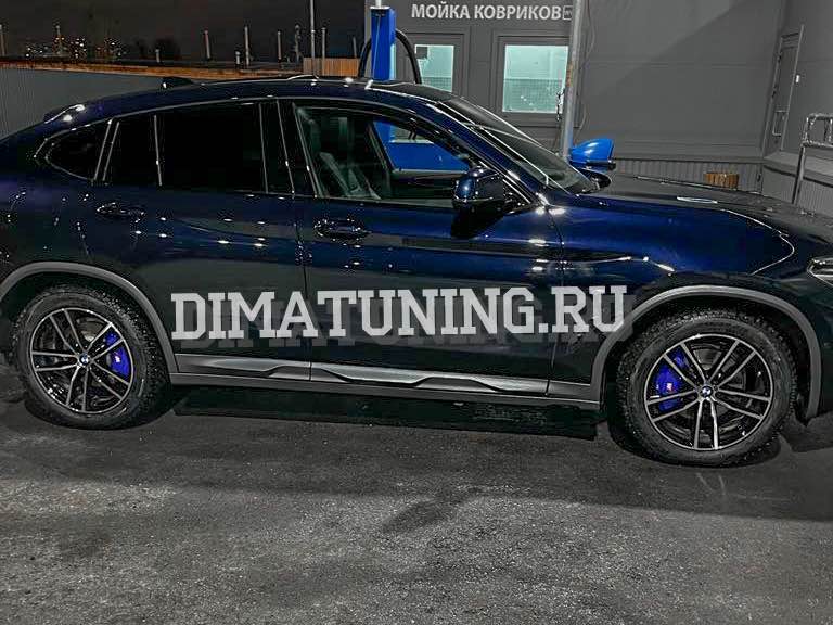 Алюминиевые накладки на тормозные суппорта BMW x4 G02. Тормозные накладки БМВ в стиле M. Купить в Санкт-Петербурге.
