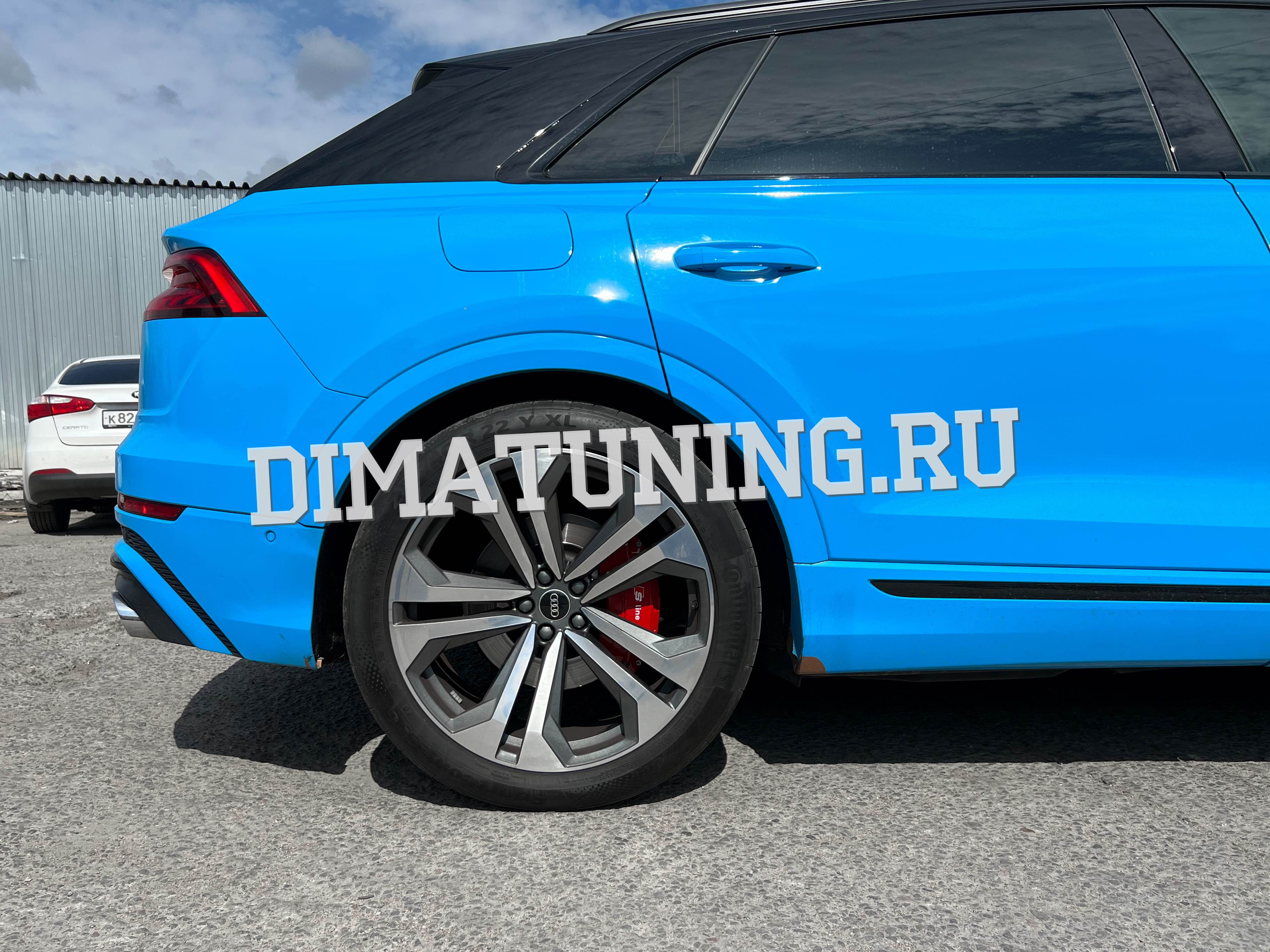 Накладки на суппорта Ауди Q8 алюминиевые. Audi Sport, S, S-line, RS, Quattro, Brembo. Купить СПб.