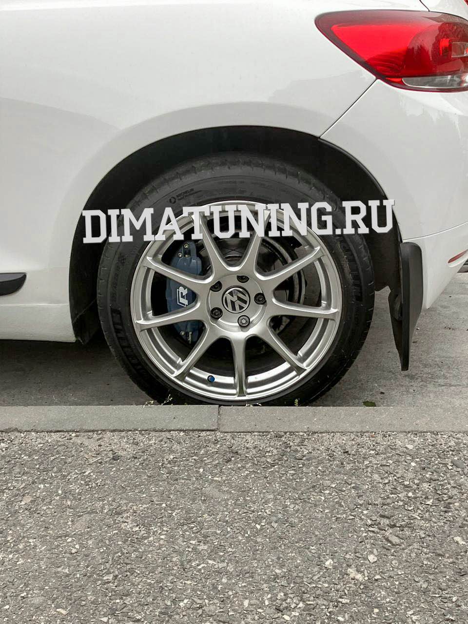 Накладки на суппорта Volkswagen Scirocco из алюминия в стиле R-Line